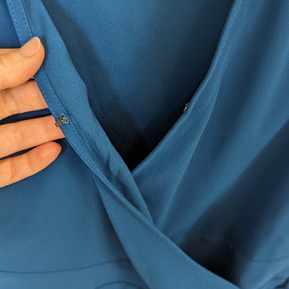 Banana Republic blue wrap blouse XXSP - Picture 3 of 5